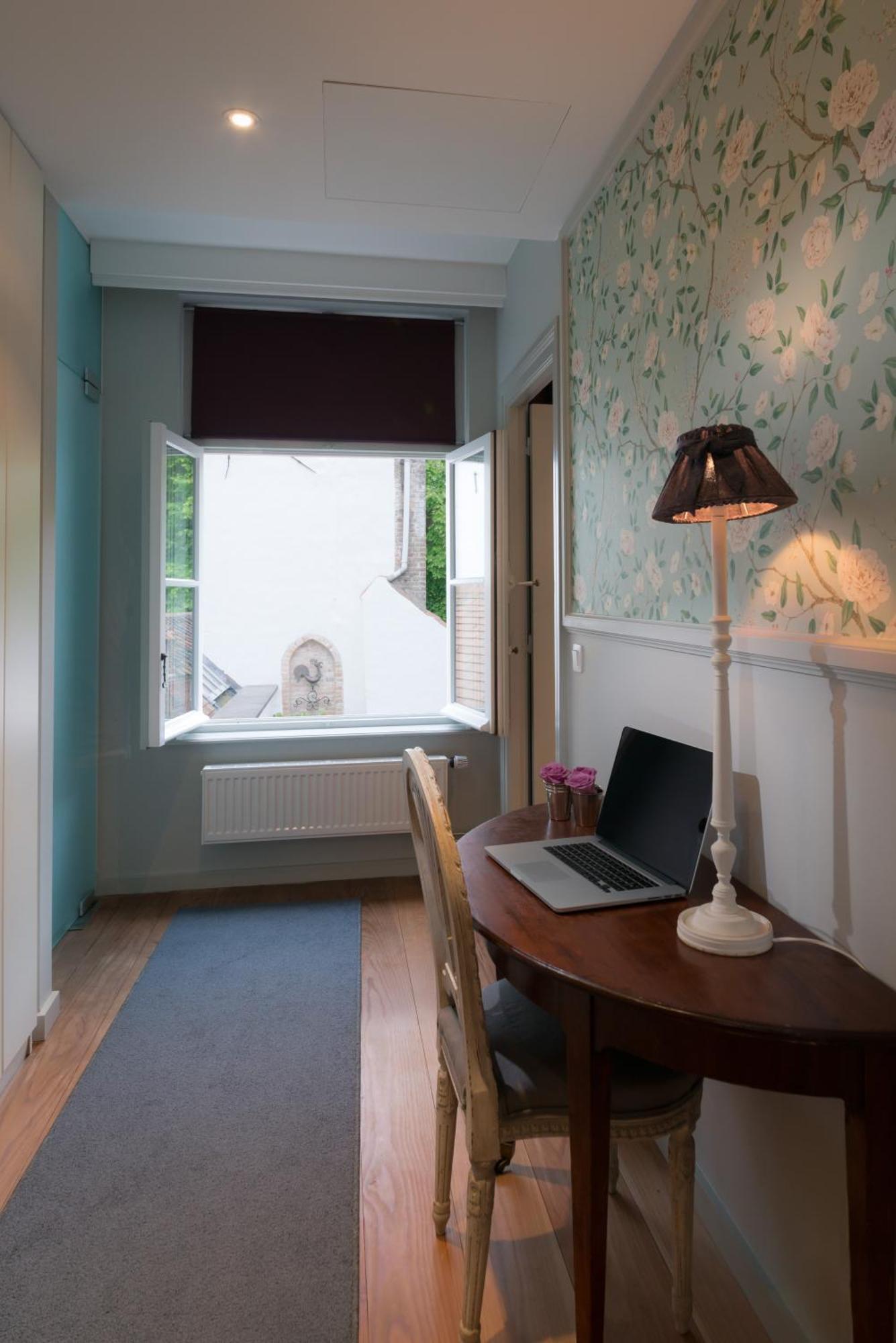 Canalside House - Luxury Guesthouse ブルージュ エクステリア 写真