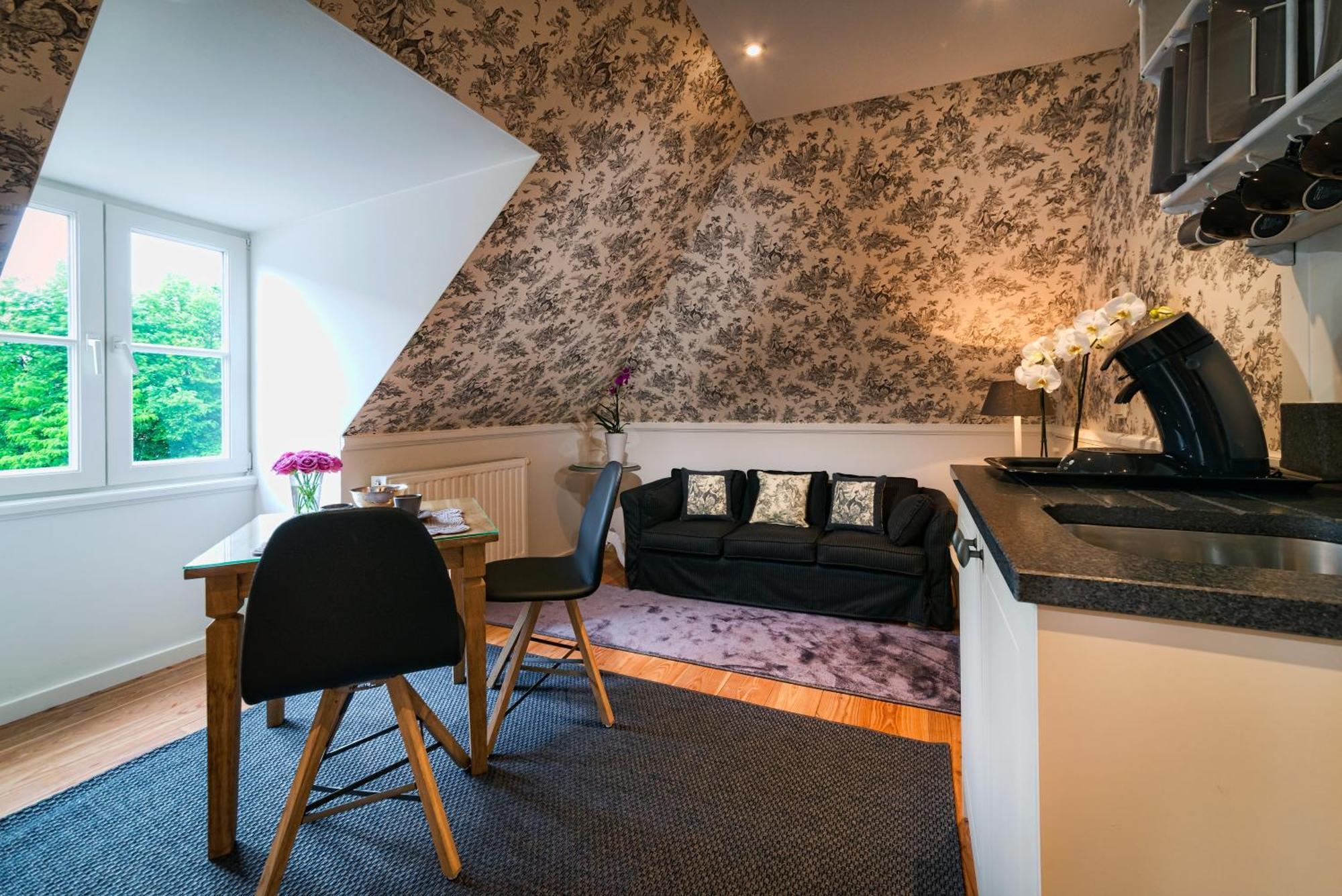 Canalside House - Luxury Guesthouse ブルージュ エクステリア 写真